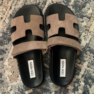 Steve Madden Mayven sandal in Tan Nubuck